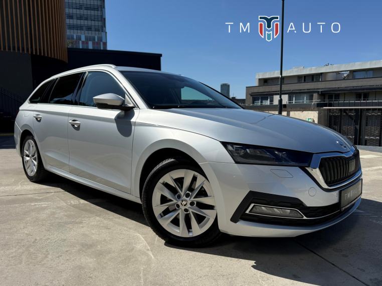 Škoda Octavia Combi 2.0 TDI DSG First Edition MATRIX LED